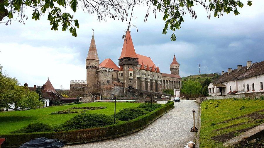 Замок Корвінів (Хунедоара) — Румунія